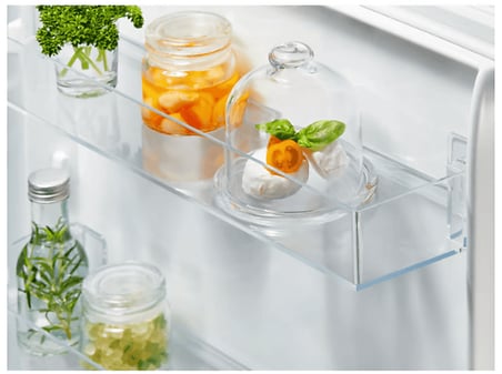 ELECTROLUX ENA7CE18S3 700 Serisi AI Coolassist Cooling 360 248L NoFrost Alttan Donduruculu Ankastre Buzdolabı