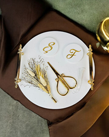 Commitment  Gold Polyester Nişan Tepsisi 