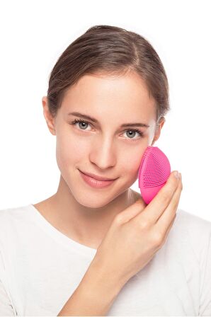 FOREO LUNA™ Mini 2 Yüz Spa Masajı ve Temizleme Cihazı