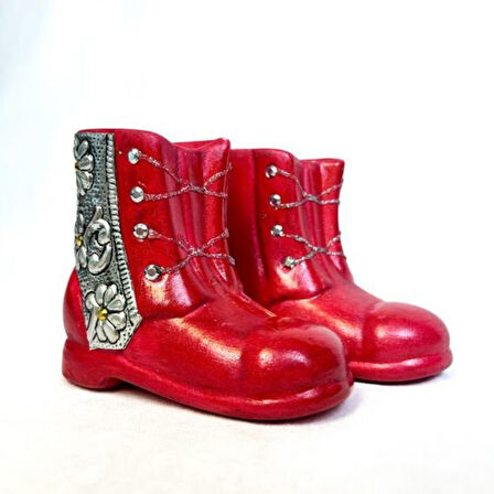 Uretti - Hülya 6683 1710 El Yapımı Alüminyum Kabartma İşlemeli Simli Bağcıklı Seramik Kırmızı Ayakkabı 2'li Biblo Seti