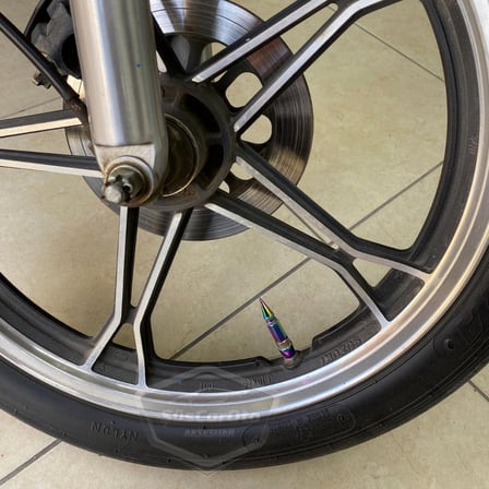 Sivri Sibop Kapağı Mermi Sibop Kapağı Araba Motosiklet Bisiklet Metal Bukalemun Renkli 4 lü Set