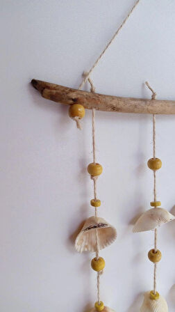 Sarı Boncuklu Deniz Kabuğu Figürlü Rüzgar Gülü