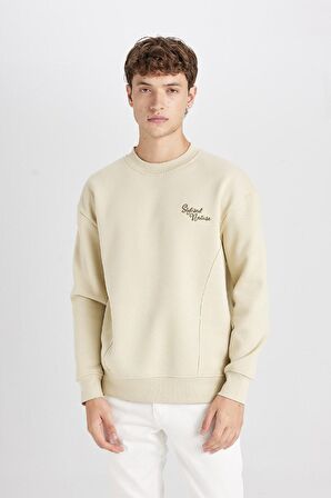 DeFacto Boxy Fit Bisiklet Yaka Sırt Baskılı Sweatshirt C7051AX24AUBG796