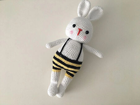 Tavşan Amigurumi Oyuncak