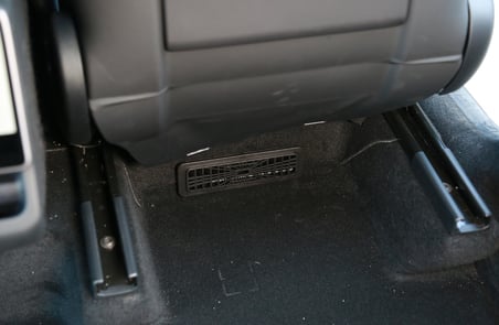 Tesla MODEL Y 2025+ (JUNIPER) Koltuk Alt Havalandırma Koruma