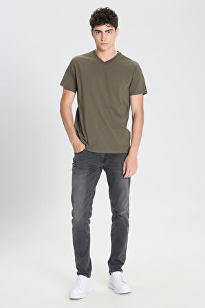 Erkek Haki Slim Fit Dar Kesim %100 Pamuk V Yaka Kısa Kollu Tişört