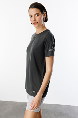 Kadın Nem Emici Hızlı Kuruma Atletik Teknik Performans Spor T-shirt DRIFIT-KISAKOL