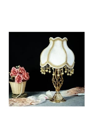 Ekru Kadife Kaplı Gold İşlemeli Şık Başlık Burgulu Gold Metal Ayaklı Klasik Model Abajur 55x25cm