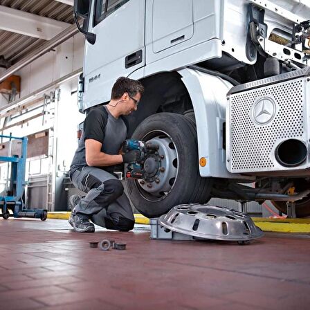 Bosch Gds 18v 1000 Akülü Darbeli Somun Sıkma Makinesi 2x8A 06019J8300 