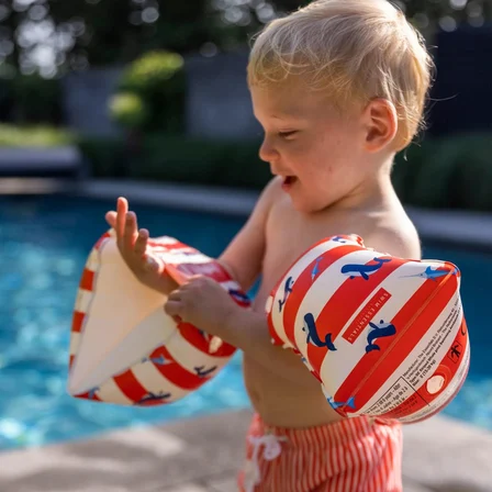 Swim Essentials Tropic Shark Şişme Yüzme Kolluğu