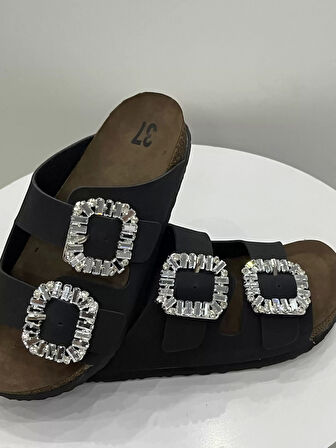 İLYADA TAŞLI ÇİFT TOKA KADIN MAT SİYAH TERLİK