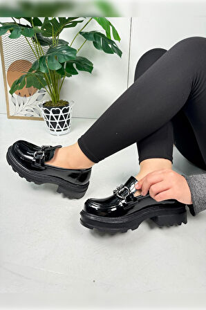 Günlük Kadın Loafer V Tokalı Kalın Topuklu Tırtıklı Tabanlı Oval Burunlu Makosen Ayakkabı 7455 - 745