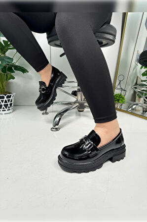 Günlük Kadın Loafer V Tokalı Kalın Topuklu Tırtıklı Tabanlı Oval Burunlu Makosen Ayakkabı 7455 - 745