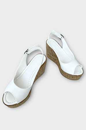 Yandan Tokalı Önü Açık Dolgu Taban Sandalet Ayakkabı  BEYAZ