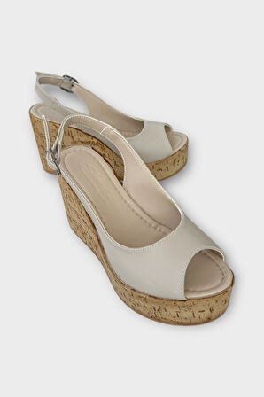 Yandan Tokalı Önü Açık Dolgu Taban Sandalet Ayakkabı  BEJ