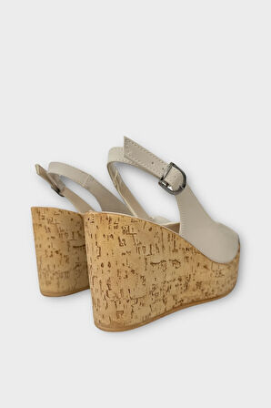 Yandan Tokalı Önü Açık Dolgu Taban Sandalet Ayakkabı  BEJ