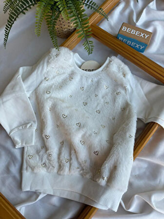 Önü Kalpli Desenli Beyaz Peluş sweat
