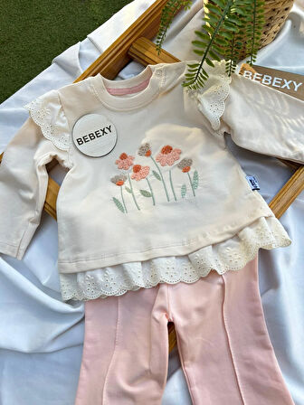 Papatya Desenli Dantel Omuzlu Takım