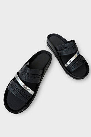 Anatomik Dolgu Taban Yumuşak Rahat Kadın Terlik SİYAH - GÜMÜŞ