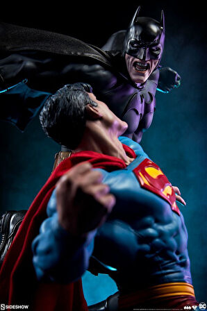 Batman Vs. Superman Diorama