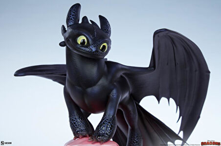 Toothless ( Crystalline Caverns ) Statue 200615 / How to Train Your Dragon