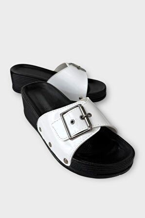 Kadın Günlük Terlik Tokalı Şık Ortopedik Yazlık Ev Plaj Tatil İş Terliği BEYAZ