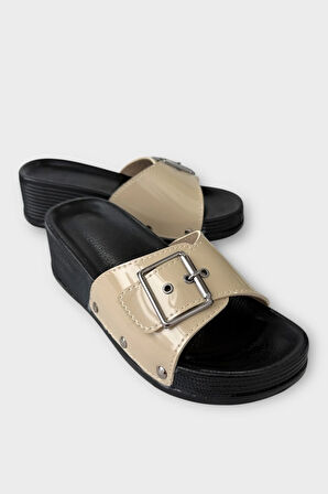 Kadın Günlük Terlik Tokalı Şık Ortopedik Yazlık Ev Plaj Tatil İş Terliği BEJ