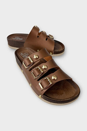 Kadın Günlük Terlik Tokalı Üç Bant Şık Ortopedik Yazlık Ev Plaj Tatil İş Terliği KAHVERENGİ