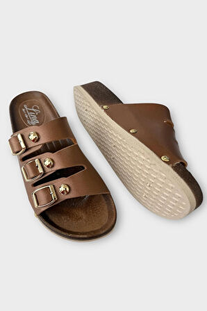 Kadın Günlük Terlik Tokalı Üç Bant Şık Ortopedik Yazlık Ev Plaj Tatil İş Terliği KAHVERENGİ