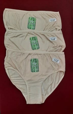 Kadın Bamboo Bato Külot Paket Içeriği 3 Adet