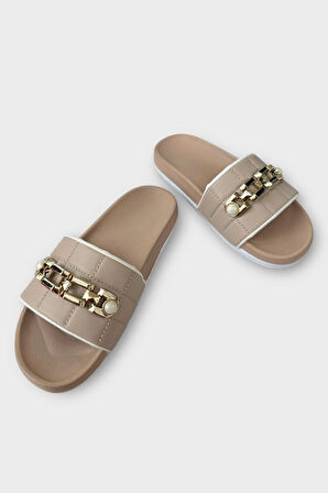 Kadın Günlük Terlik Tokalı Şık Yazlık Ev Plaj Tatil İş Terliği BEJ