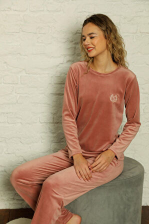 Kadın Bisiklet Yaka Düğmesiz İpeksi Yumuşak Kadife Kışlık Uzun Kol Cepli Pijama Takımı