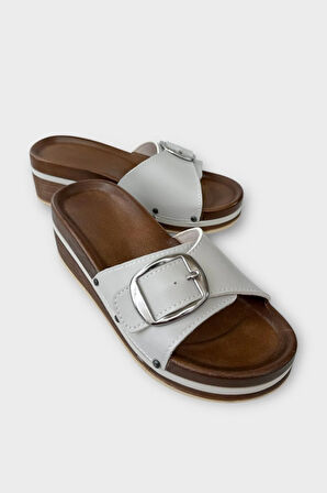 Kadın Günlük Terlik Tokalı Dolgu Topuk Şık Yazlık Ev Plaj Tatil Terliği GRİ