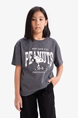 DeFacto Kız Çocuk Snoopy Relax Fit Bisiklet Yaka Kısa Kollu Tişört D8821A825SPAR15