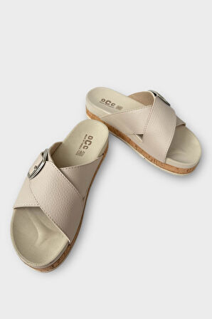 Kadın Günlük Terlik Kalın Taban Tokalı Çapraz Rahat Şık Yazlık Ev Plaj Tatil Terliği BEJ