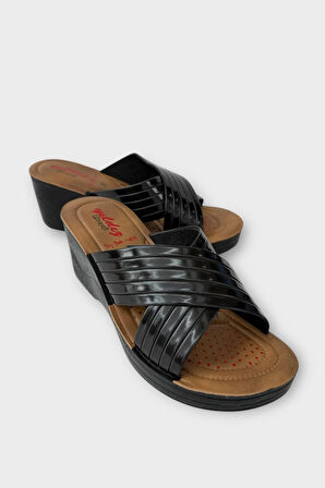 Kadın Günlük Terlik Dolgu Topuk Çapraz Rahat Şık Yazlık Ev Plaj Tatil Terliği SİYAH