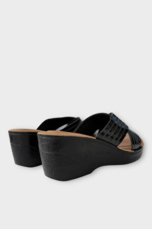 Kadın Günlük Terlik Dolgu Topuk Çapraz Rahat Şık Yazlık Ev Plaj Tatil Terliği SİYAH