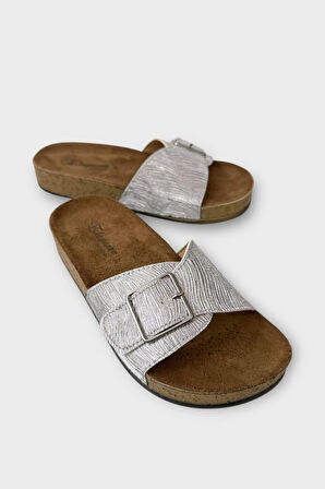 Kadın Günlük Terlik Ayarlanabililr Tokalı Şık Ortopedik Yazlık Ev Plaj Tatil Terliği GÜMÜŞ