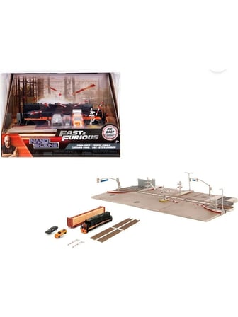Simba Oyuncak Jada Fast & Furious Nano Train Scene Diorama Model Araba