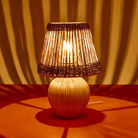 Light Dorian Eskitme Seramik Abajur - Krem - 40x40x25 cm