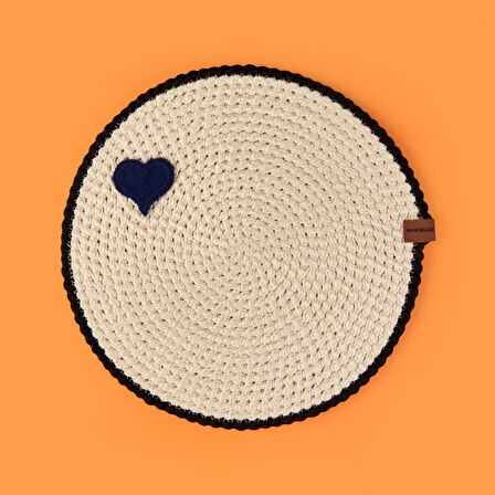 Soft Mavi Kalp Nakışlı Supla - Ekru - 33x33 cm