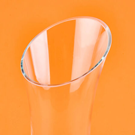 43634 Ağzı Eğik Kesme Karaf - Şeffaf - 1,8 lt