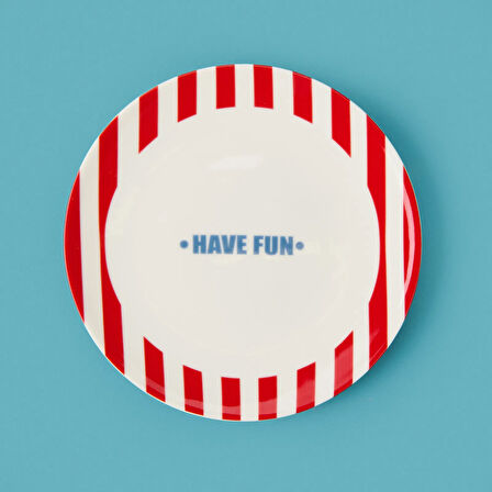 Kitchen Have Fun Tatlı Tabağı - Kırmızı - 19 cm