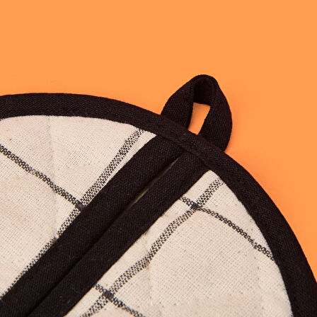 Trallies Tutaç - Ekru / Siyah - 20x20 cm