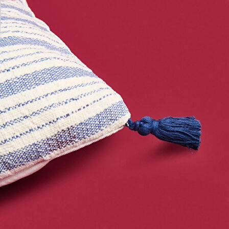 Soft Sun Madness Püsküllü Kırlent - Ekru - 30x50 cm