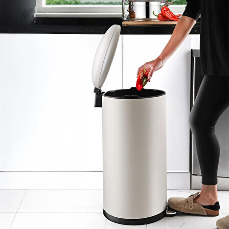 Bombe Kapaklı Çelik Çöp Kovası - Krem - 40 lt