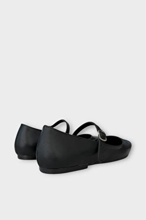 Kadın Kemer Detay Babet Ayakkabı SİYAH