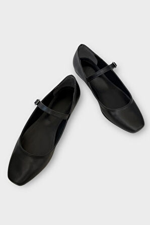 Kadın Kemer Detay Babet Ayakkabı SİYAH