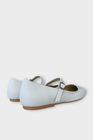 Kadın Kemer Detay Babet Ayakkabı BEYAZ