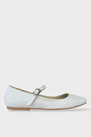 Kadın Kemer Detay Babet Ayakkabı BEYAZ